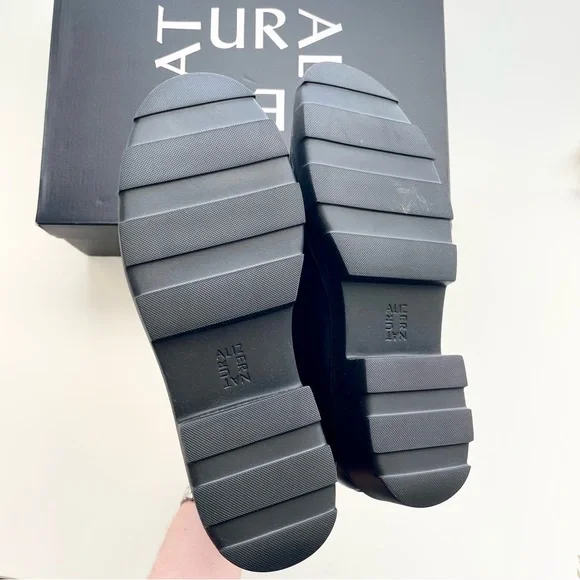 NWT Naturalizer Joelle Waterproof Leather Boots - Picture 5 of 5